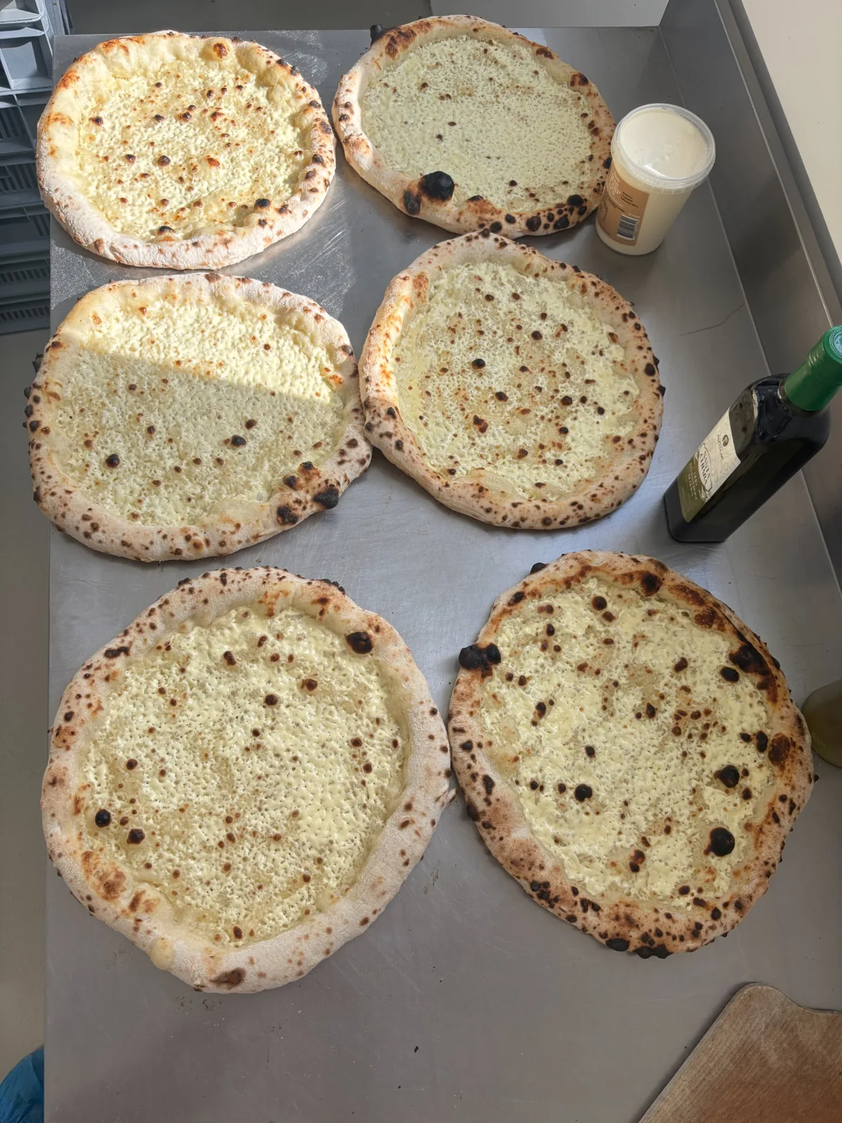 6 × Mascarpone Cream Pizza
